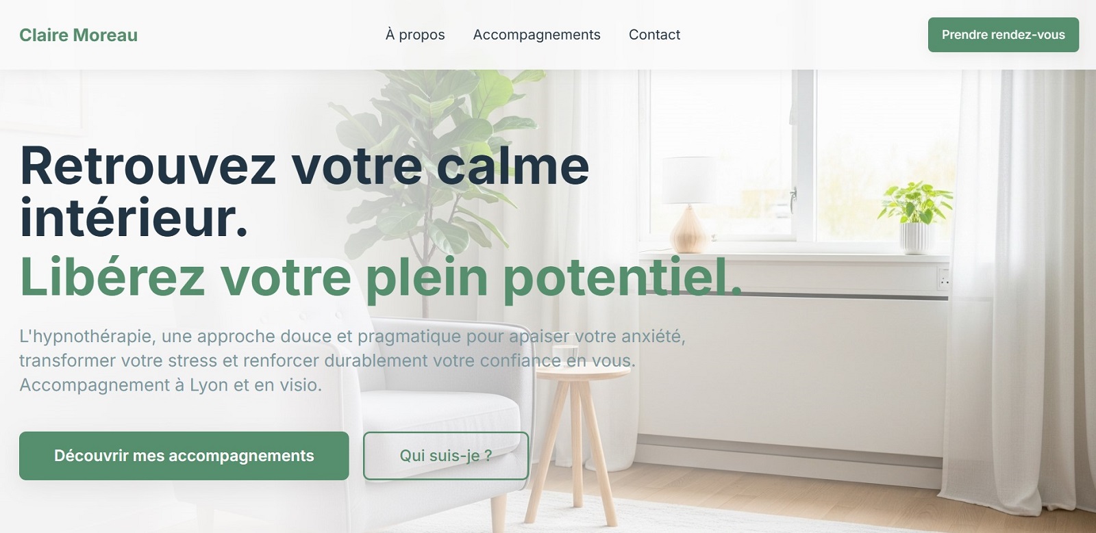 Mockup du site web de Claire Moreau sur un ordinateur portable